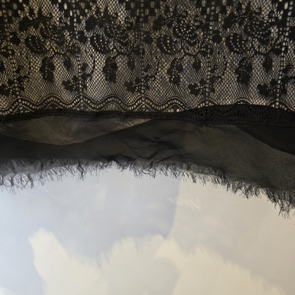 CAbi Lace Top Size Small - Picture 9 of 9